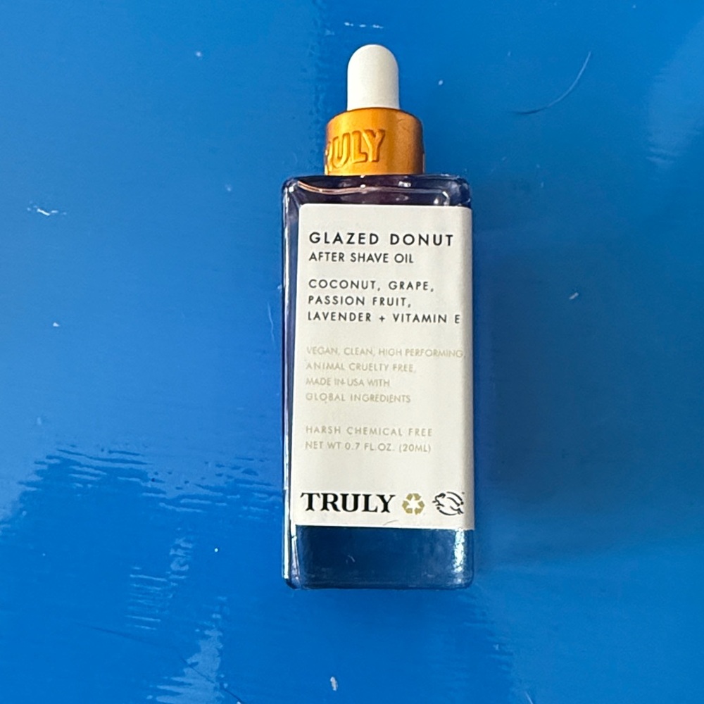 TRULY Glazed Donut After Shave Oil with Gold Cap